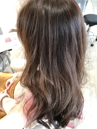 セミロング ブリーチ/髪質改善 NYNY大久保のヘアスタイル
