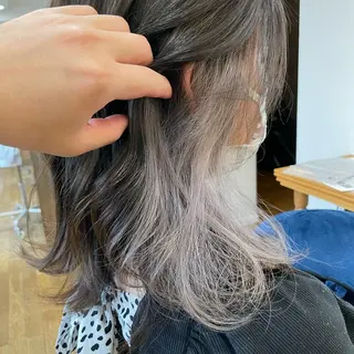 セミロング ブリーチ毛矯正.髪質 改善.髪にドラマをのヘアスタイル