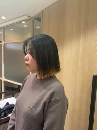 ショート RosierBlue 工藤のヘアスタイル