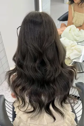 ロング 齋藤 こはるのヘアスタイル