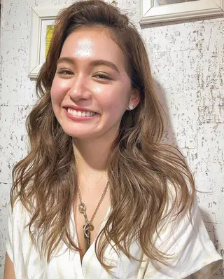 ロング salowin 原宿 aroa所属・韓国／ハッシュカット ／透明感カラー／金野のヘアスタイル