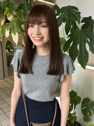 セミロング カラー ヘアアレンジ umu.［韓国ヘア /レイヤーカット］のヘアスタイル