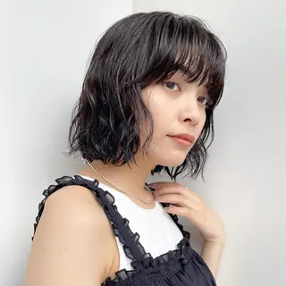 ショート パーマ 顔まわり/レイヤー/ 透明感/まいな🥨のヘアスタイル