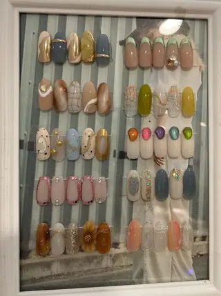 ネイル 小川 奈々花のネイルデザイン