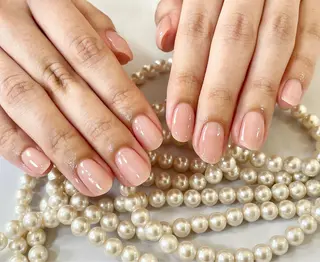 ショート BURGUNDY 🌹eriのネイルデザイン