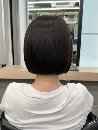 ショート 切りっぱなしボブ/ 小顔ボブNANAのヘアスタイル