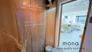 ネイル mona .AMIのネイルデザイン