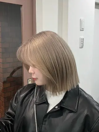 ショート カラー ♡なんば🫧透明感 🫧naako♡のヘアスタイル