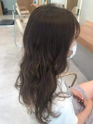 ロング カラー 木野田 萌のヘアスタイル