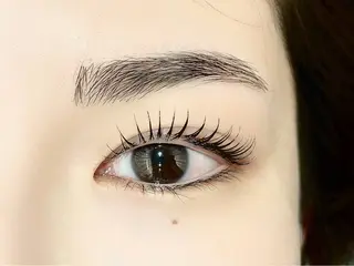 アイブロウ Eyelist 小倉 らん 🎀🖤のマツエク・マツパデザイン