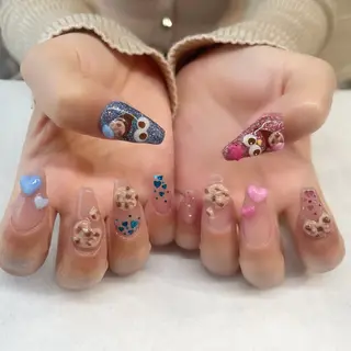 ネイル 💎🐰 saki. m 🐰💎のネイルデザイン