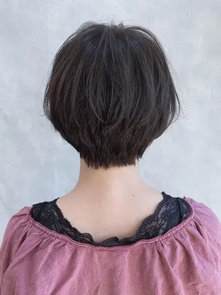 ショート カラー MOU namba ムウナンバのヘアスタイル