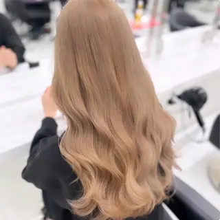 ロング カラー 🫧うる艶トレンド 🫧透明感カラーのヘアスタイル