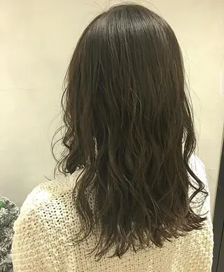 セミロング カラー ヘアアレンジ エグチ アキラのヘアスタイル