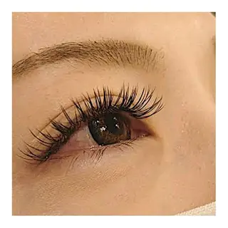 マツエク・マツパ Tierna所属・氏原 愛美のマツエク・マツパデザイン