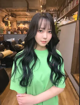 ロング カラー A.R.K NORIのヘアスタイル