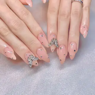 ネイル Salon Mori所属・☺︎ amiのネイルデザイン
