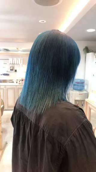 ミディアム カラー デザインカラー🎨 下北沢 / 磯部のヘアスタイル