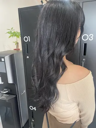 ロング カラー 谷 里美のヘアスタイル