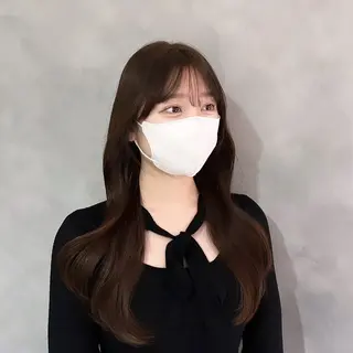 ロング 谷 亜澄のヘアスタイル