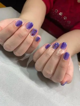 ネイル iiloo aromaworksのネイルデザイン