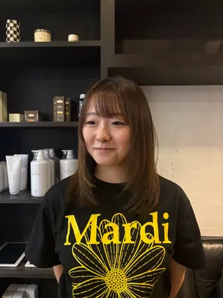 セミロング 鈴木 乃愛のヘアスタイル