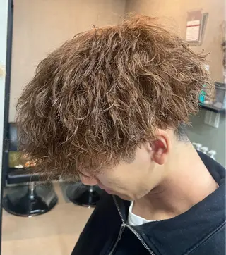 ショート パーマ メンズ 大島 渓翔のヘアスタイル