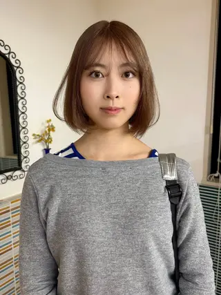 ミディアム カラー ヘアアレンジ 縮毛矯正ブリーチ/ ベージュmamiのヘアスタイル