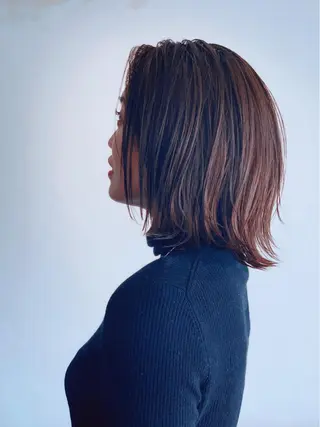 ミディアム カラー ヤノ ナオミのヘアスタイル