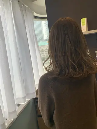 ミディアム カラー ヤマナカ エリカのヘアスタイル