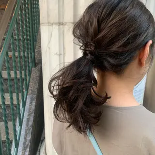 ミディアム カラー ヘアアレンジ pu+on. nailworks所属・fuyumi / ニュアンスネイルのネイルデザイン