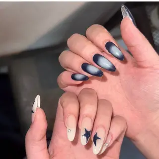 ネイル 宮澤 朱里のネイルデザイン