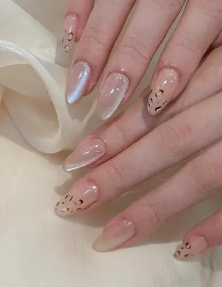 ネイル RAFFINE haru🦋🩵のネイルデザイン