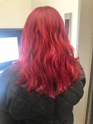 セミロング L'wis所属・🪄🫧ハイトーン/ 乙津茜🐰L'wisのヘアスタイル