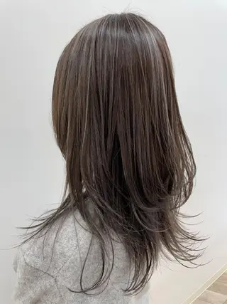 セミロング eL HAIR SALON なんば店所属・ブリーチカラー特化 /焼田貴明のヘアスタイル