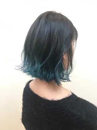 ショート カラー 湯浅 了一のヘアスタイル