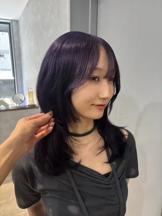 セミロング 🌐NATSUMI 🌐【寒色カラー】のヘアスタイル