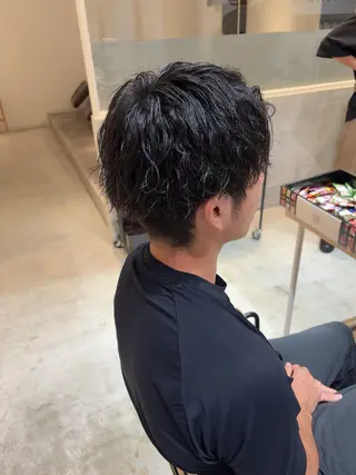 パーマ メンズ 吉田 絵梨奈のヘアスタイル