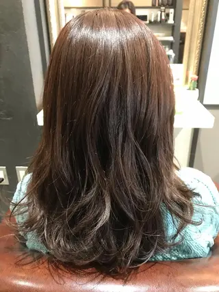 セミロング カラー Avery NEWYORK所属・Avery SHINのヘアスタイル