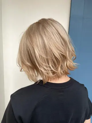 ショート ブリーチ毛矯正.髪質 改善.髪にドラマをのヘアスタイル