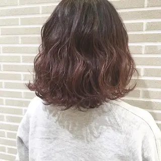 ミディアム 潟上 菜摘のヘアスタイル