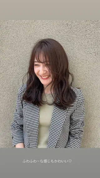 セミロング レイヤーカット/ 艶カラー/亜澄のヘアスタイル