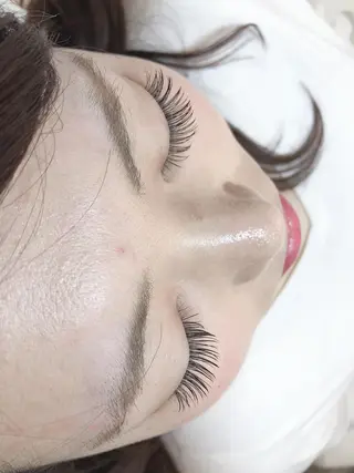 マツエク・マツパ Li'a eyelashsalon所属・Li'a【リア】 成瀬なぎ子のマツエク・マツパデザイン