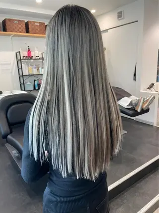 ロング カラー JIL BLAN 京都所属・RU RIのヘアスタイル