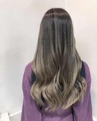 ロング カラー mimiiy梅田 中崎町ハイトーンのヘアスタイル