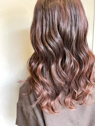 ロング カラー ハイライトが 得意なニキです😊のヘアスタイル