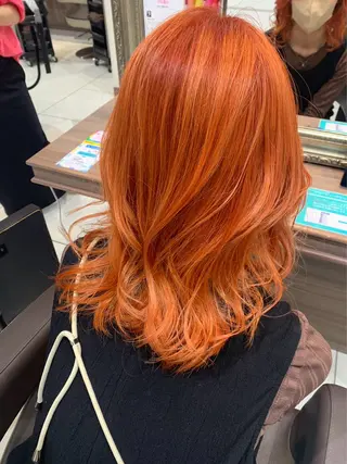 セミロング カラー ナチュラル暖色カラー 🤎 佐藤栞のヘアスタイル