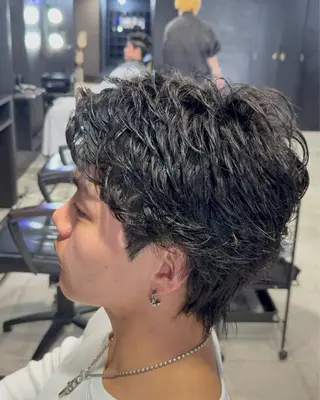 ショート パーマ メンズ 難波/メンズウルフ・ フェザーパーマ鶴田文のヘアスタイル