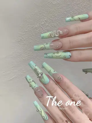 ネイル Theone栄店 赤松のネイルデザイン