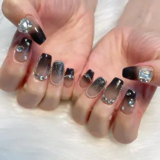 ネイル ゴテゴテ💙ワンホン リオナのネイルデザイン